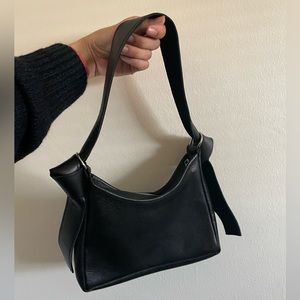 Sonya Lee Alberta black leather purse